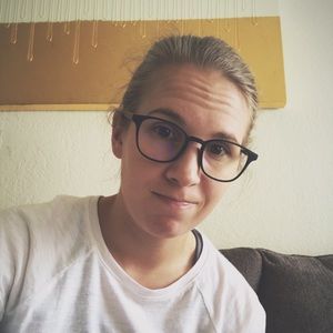 Meet your Posher, Holly